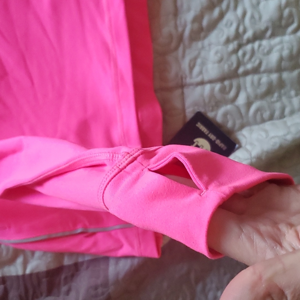 Brand new pink athletic abercombie shirt - Picture 9 of 9